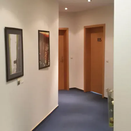 Kruse Zum Hollotal Konukevi 3*